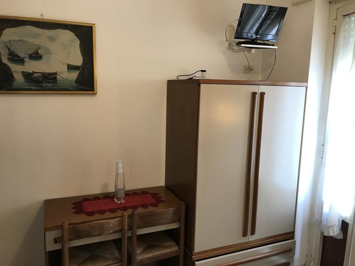 La Veranda Hotel Ardea Buitenkant foto